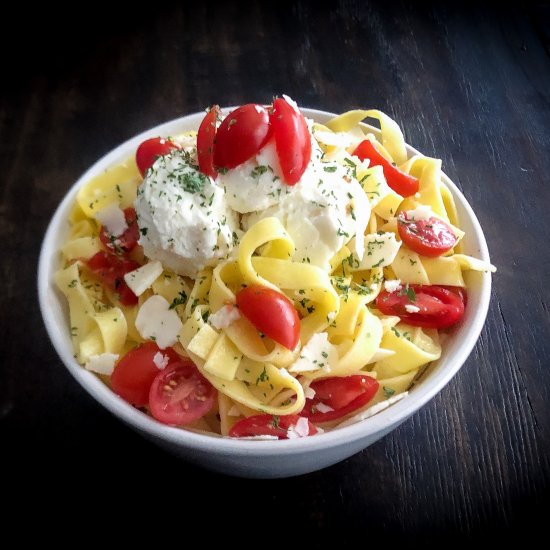 Fettuccine With Ricotta and Tomatoe