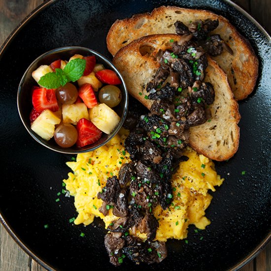 Sautéed Morels and Scrambled Eggs