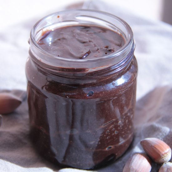 Vegan chocolate and hazelnut spread