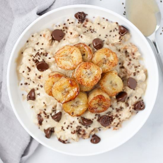 Chocolate Chip Tahini Banana Oats