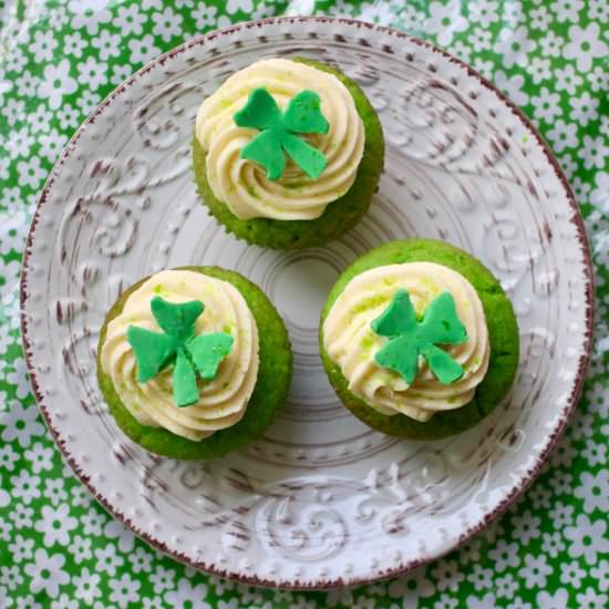 St Patrick’s shamrock cupcakes