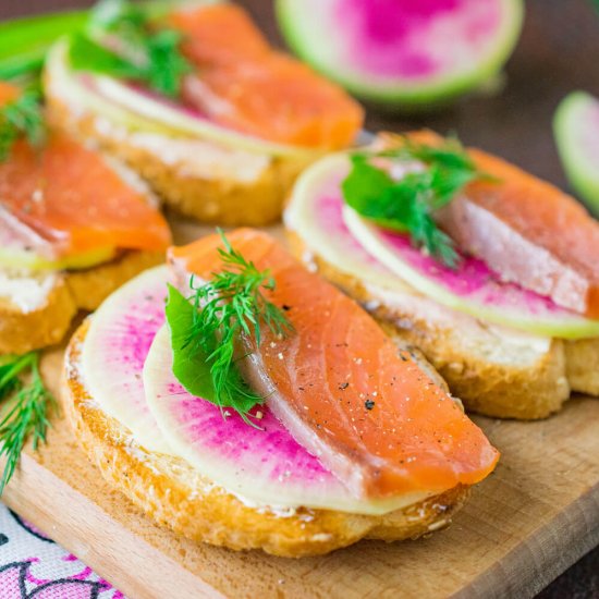 Salmon Bruschetta