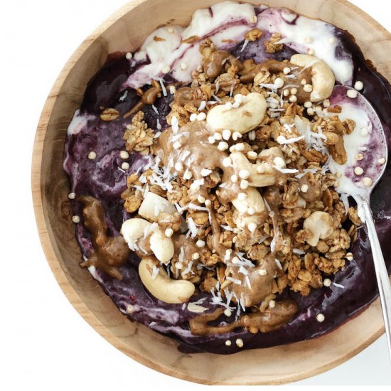 Acai Skyr Bowl