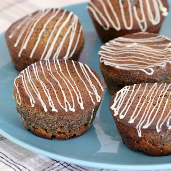 White Chocolate Poppy Seeds Muffins