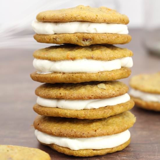 Carrot Cake Whoopie Pies