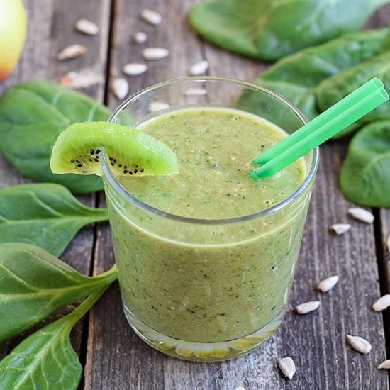 Spinach and Kiwifruit Smoothie