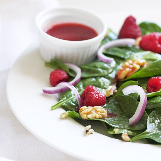 WALNUT RASPBERRY SPINACH SALAD