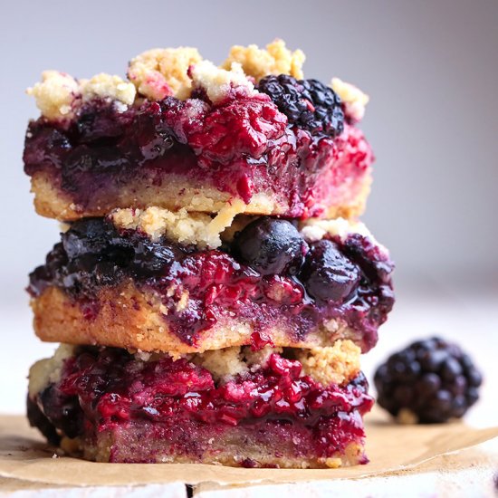 Mixed Berry Almond Crumb Bars