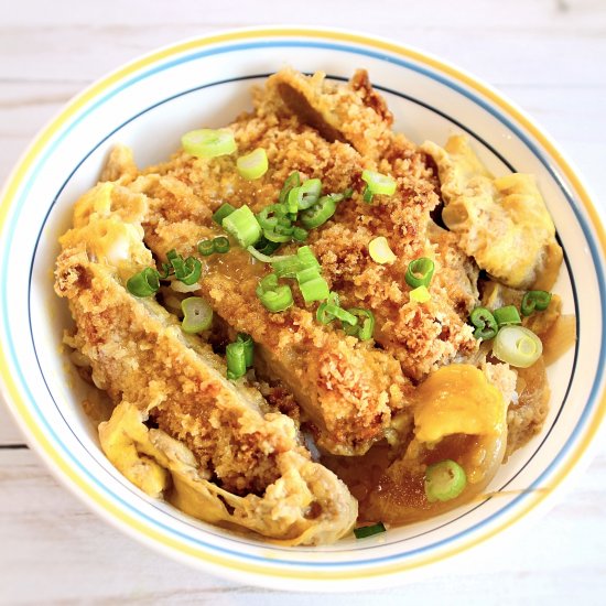 Baked Katsudon Pork Cutlets Bowl