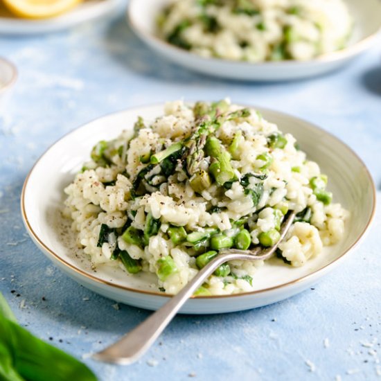 Wild garlic and asparagus risotto