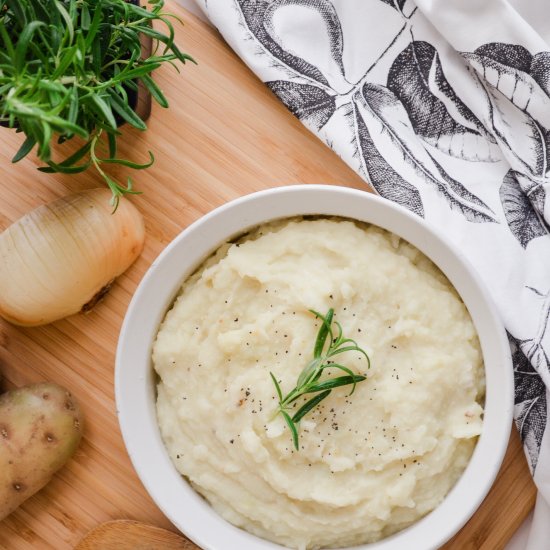 Garlic Mashed Cauliflower/Potatoes