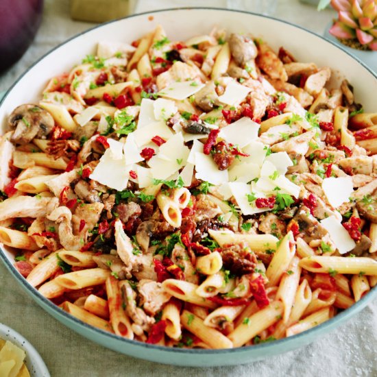 Tuscan Chicken Pasta Recipe