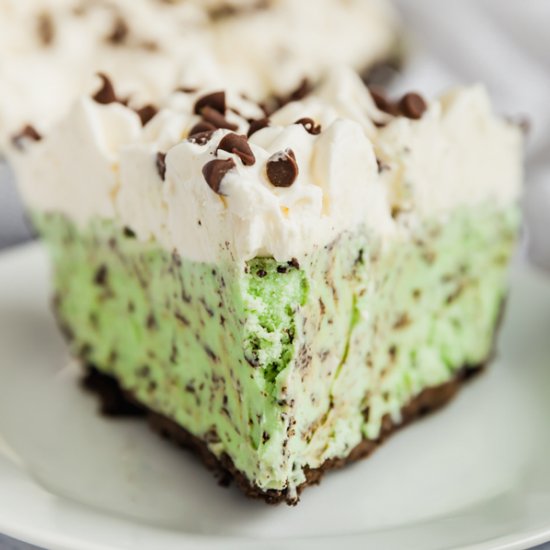 Peppermint Ice Cream Pie