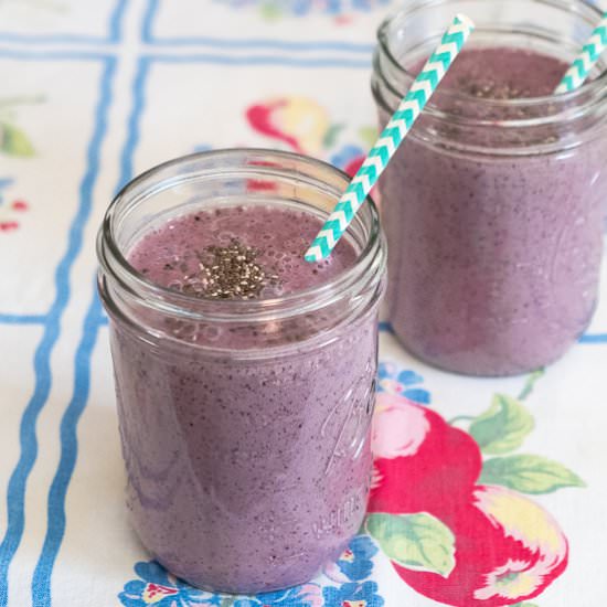 Blueberry Almond Smoothie