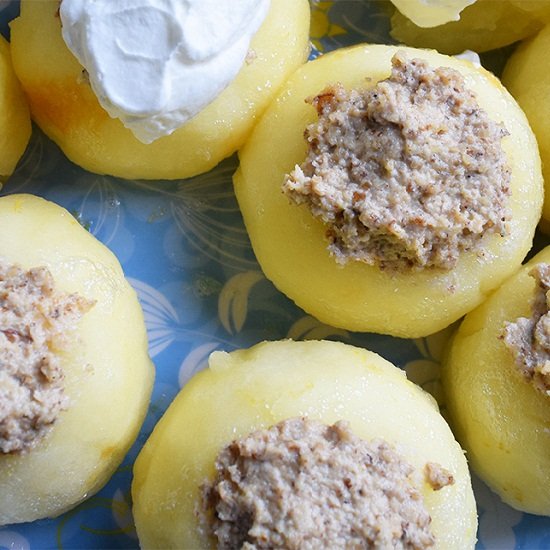 Vegan Poached Stuffed Apples