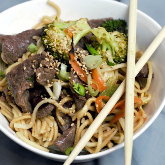 Broccoli Beef Lo mein