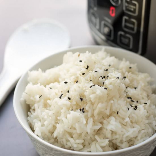 How to Make Rice in a Rice Cooker