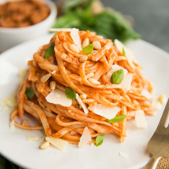 Sun Dried Tomato Pesto Pasta