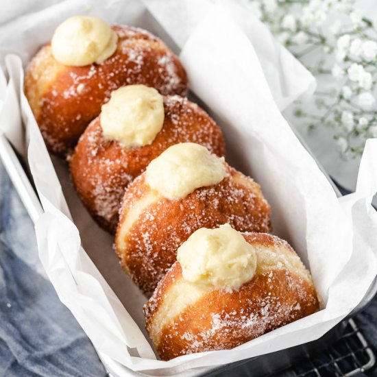 Brioche Donuts with Vanilla Cream