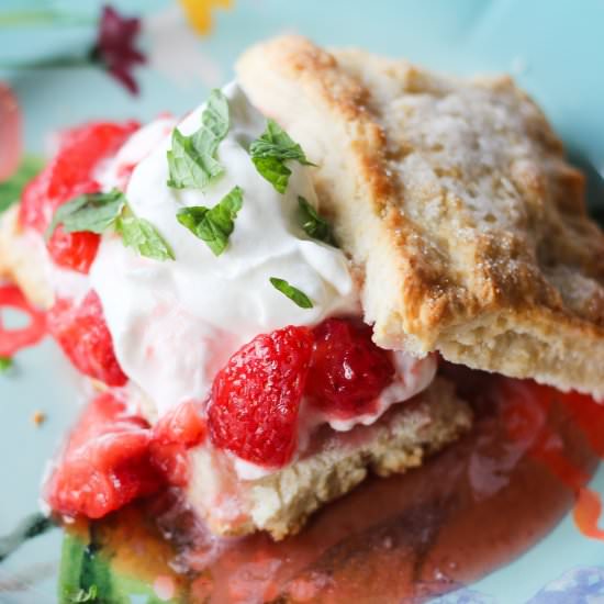 Easy Strawberry Shortcake