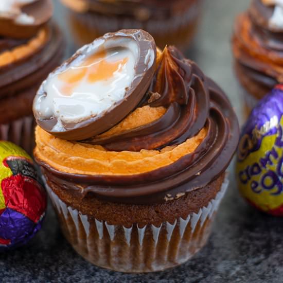 Cadbury creme egg cupcakes