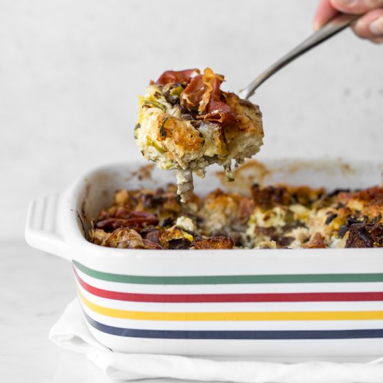 Mushroom and Leek Breakfast Strata