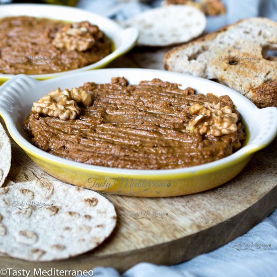 Muhammara: hot red pepper dip