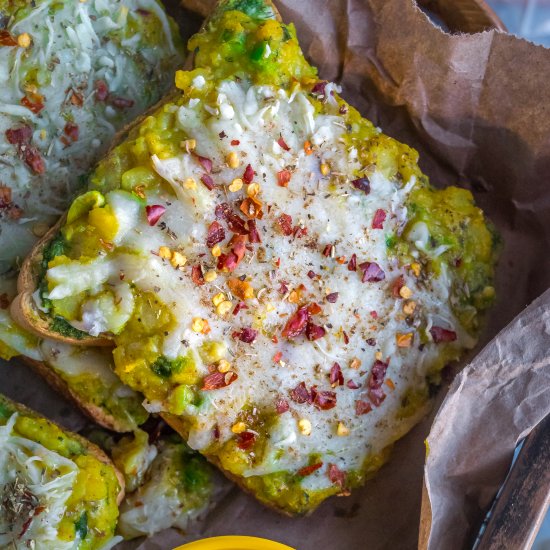 Potato Chilly Garlic Masala Toast