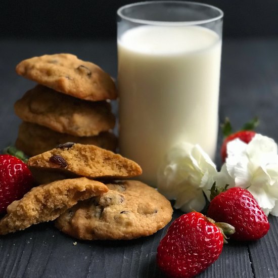 Walnut and Raisin Cookies