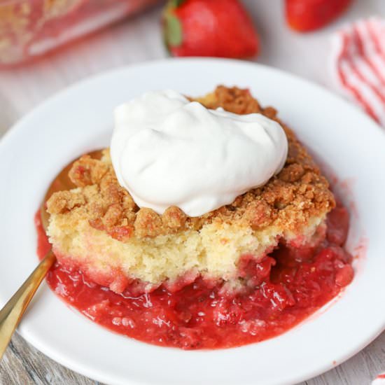 Warm Strawberry Crumb Cake