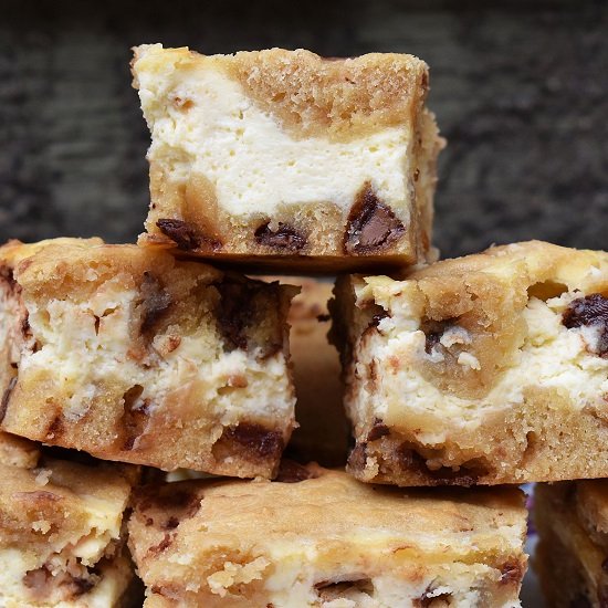 Cheesecake Cookie Bars