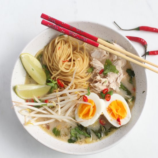 Homemade Healthy Ramen with Chicken