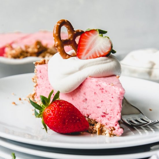 STRAWBERRY PRETZEL ICEBOX PIE