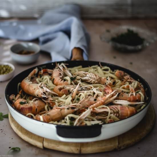 Butter white crayfish linguine