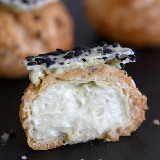 Matcha Cream Puffs