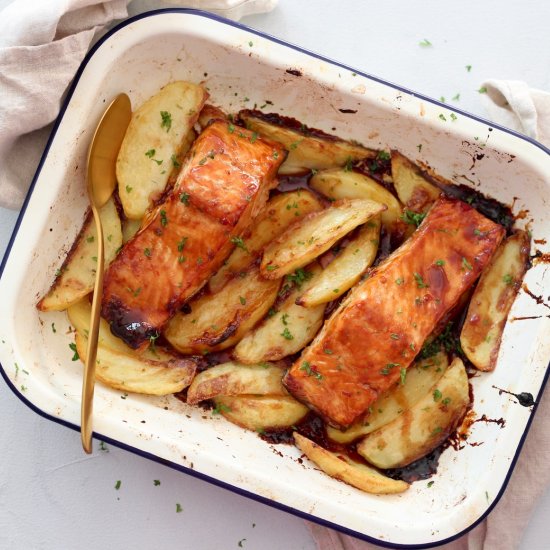 Asian Glazed Salmon & Crispy Wedges