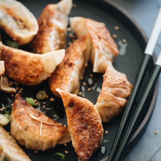 Homemade Vegan Dumplings (素菜锅贴)