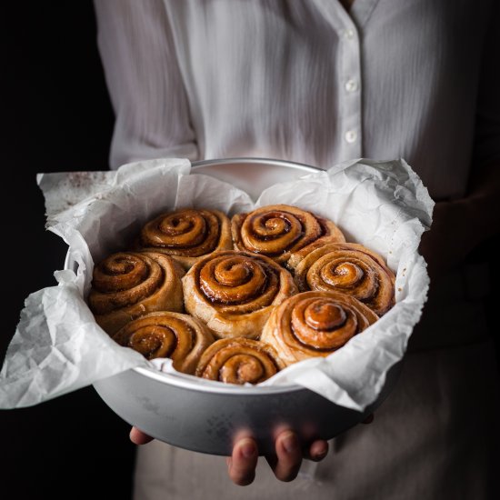 Easy Vegan Cinnamon Rolls