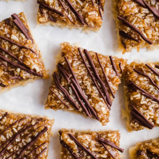 Healthy Samoas Cookie Bars