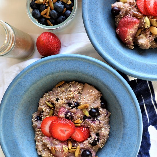 Quinoa Berry Breakfast Bowl IP