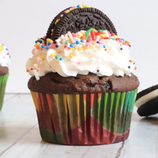 Oreo Birthday Cake Cupcakes