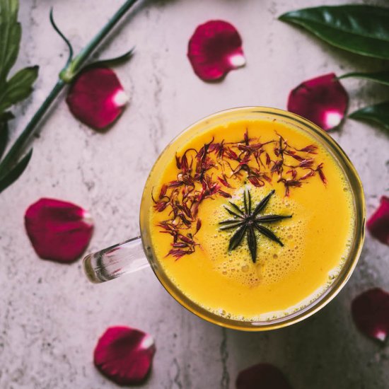 Turmeric Golden Mylk with Saffron