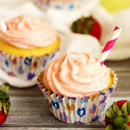 Strawberry Lemonade Cupcakes