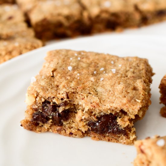 Oat Hazelnut Blondies