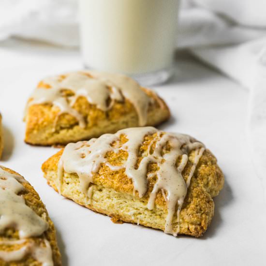 Cardamom-Vanilla Bean Cream Scones