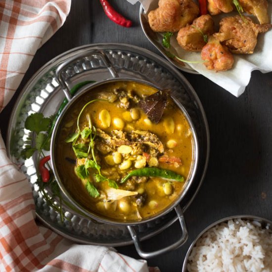 Hyacinth beans and fish head curry