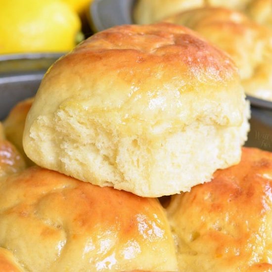 LEMON HONEY DINNER ROLLS