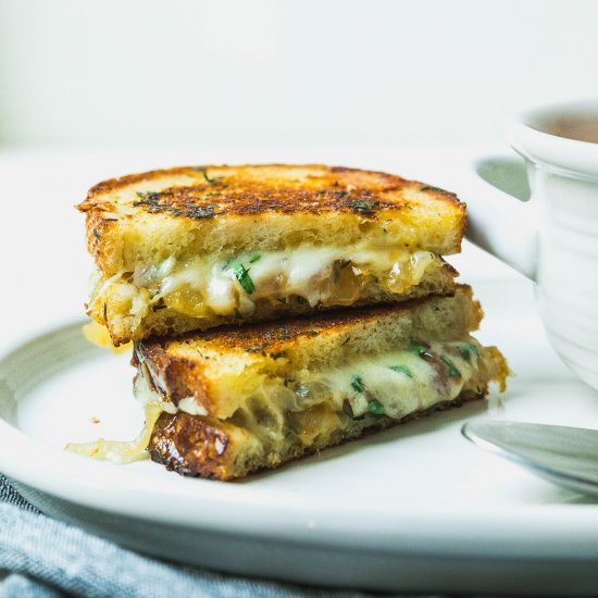 French Onion Grilled Cheese