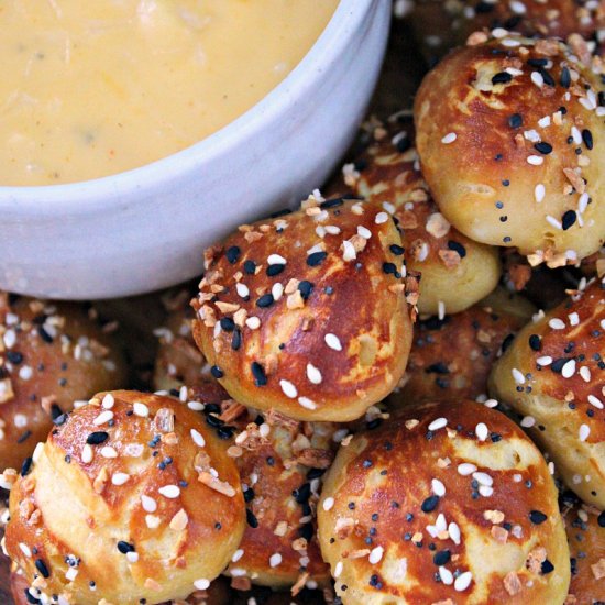 Easy Soft Pretzel Bites