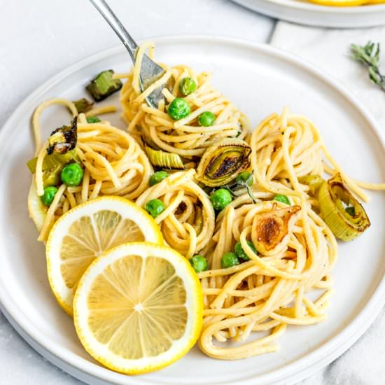 Vegan Lemon Butter Pasta with Peas